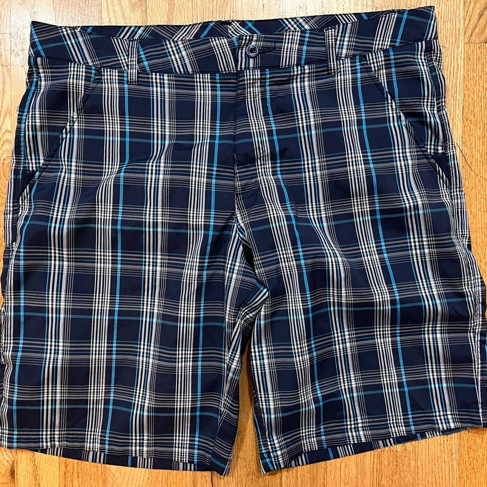 NWOT -men’s 38” FILA Golf lightweight shorts. Blue & teal plaid. Never worn.